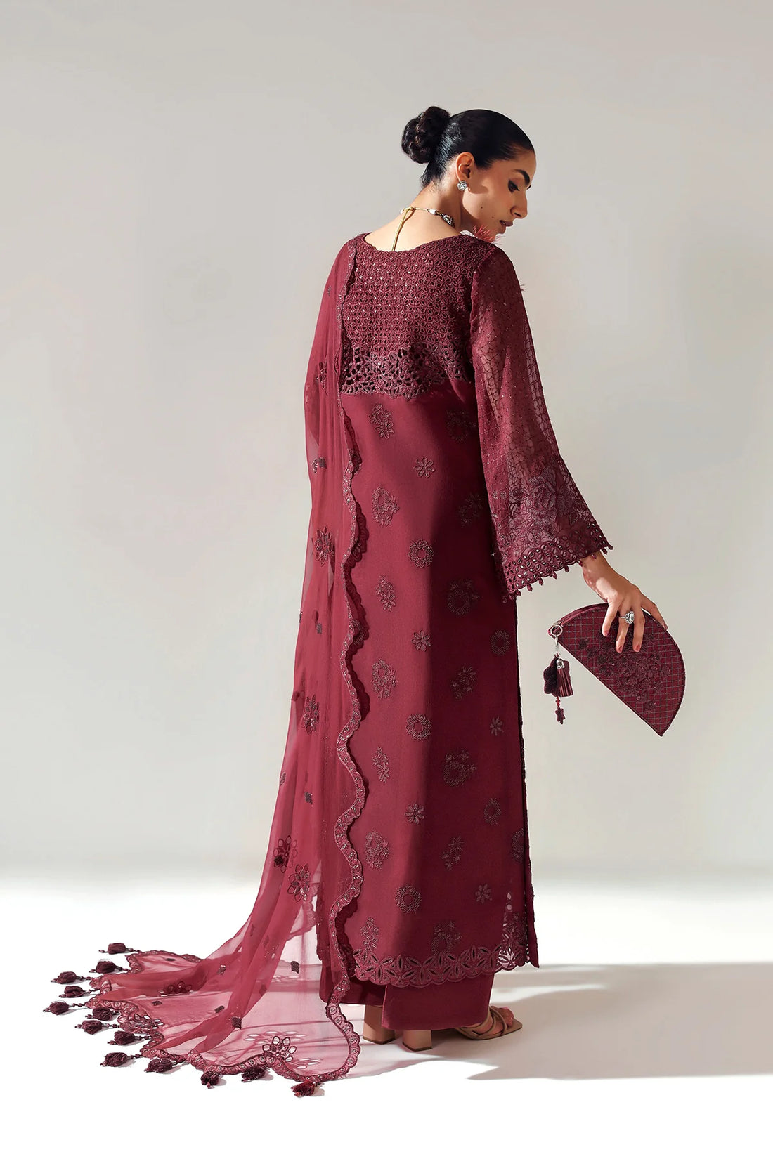 RIKA MAROON